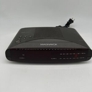 Magnavox AJ3240 Alarm Clock AM/FM Radio Digital - Black
